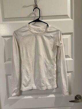 Athleta White Long Sleeve Performance Top